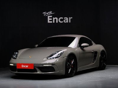 PORSCHE 718 CAYMAN