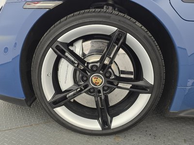 2021 Porsche TAYCAN photo 6
