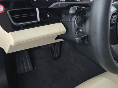 2021 Porsche TAYCAN 缩略图 28