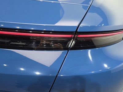 2021 Porsche TAYCAN photo 10