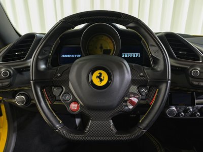 FERRARI 488 - 10
