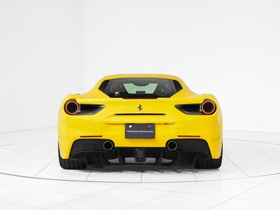 FERRARI 488 - 9