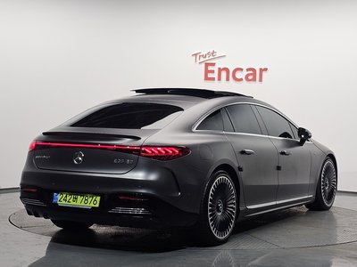 MERCEDES-BENZ EQS - 3