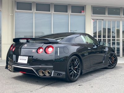 NISSAN GT-R - 6