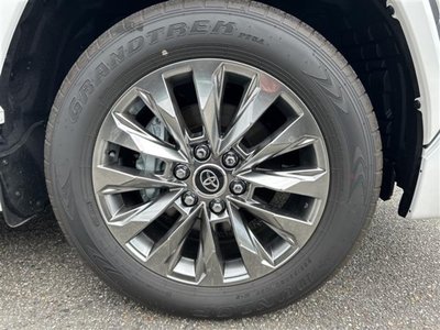 TOYOTA LAND CRUISER 300 - 3