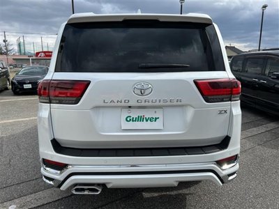 TOYOTA LAND CRUISER 300 - 6