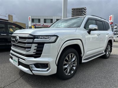 TOYOTA LAND CRUISER 300 - 9