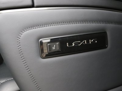 صورة مصغرة 40 لـ 2024 Lexus LM
