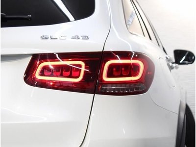 MERCEDES-BENZ GLC - 4