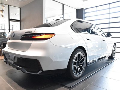 BMW I7 - 4