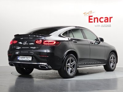 MERCEDES-BENZ GLC - 4