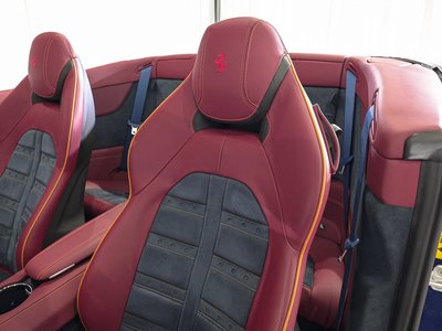 صورة مصغرة 37 لـ 2016 Ferrari CALIFORNIA T