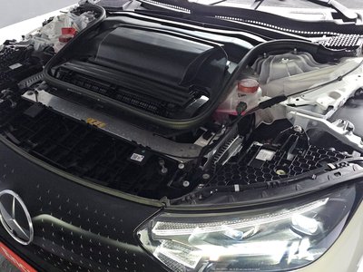 MERCEDES-BENZ EQE - 7