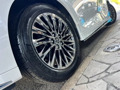 صورة 16 لـ 2024 Lexus LM