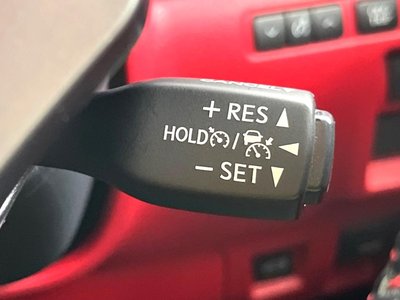 صورة 9 لـ 2021 Lexus IS