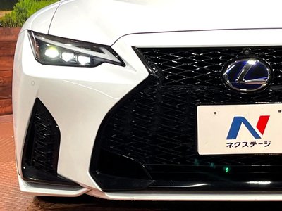 2021 Lexus IS — миниатюра 26