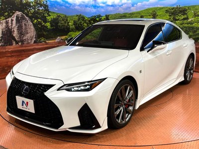 2021 Lexus IS — миниатюра 28