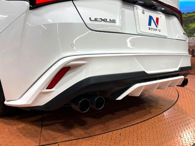 صورة 4 لـ 2021 Lexus IS