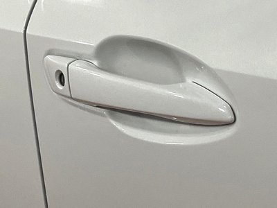 2021 Lexus IS — миниатюра 35