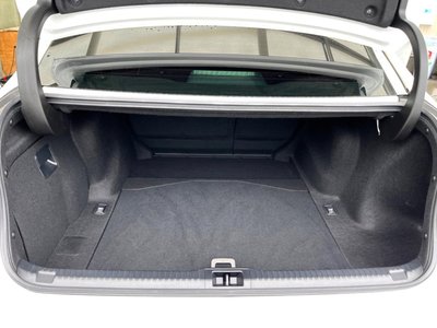 2021 Lexus IS — миниатюра 15