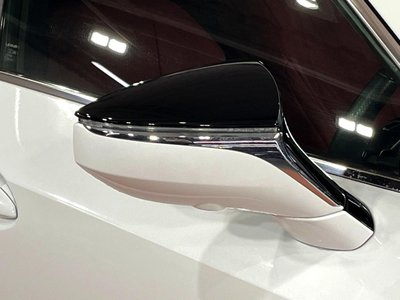 2021 Lexus IS — миниатюра 36