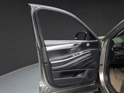 2020 Genesis GV80 thumbnail 14