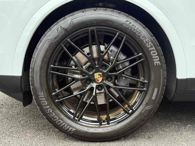 2024 Porsche CAYENNE 照片 9