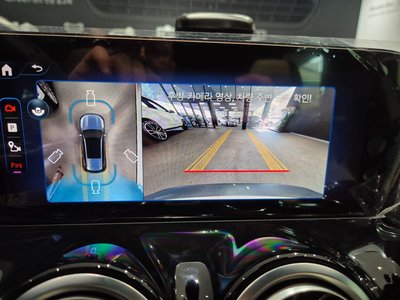 2026 Mercedes-BENZ EQB — миниатюра 15