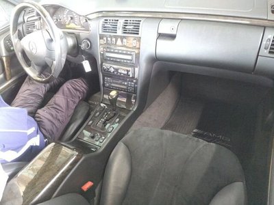 MERCEDES-BENZ E-CLASS - 3