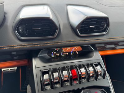 صورة مصغرة 30 لـ 2015 Lamborghini HURACAN