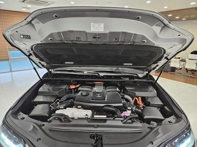 2025 Lexus LX — миниатюра 15