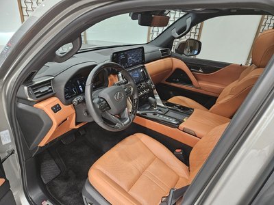 2025 Lexus LX — миниатюра 13