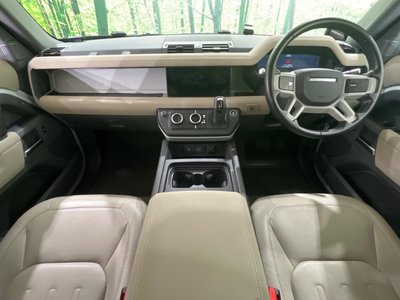 LAND ROVER DEFENDER - 2