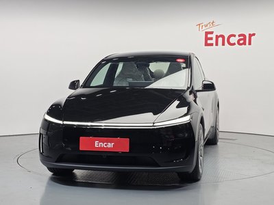 TESLA MODEL Y - 2