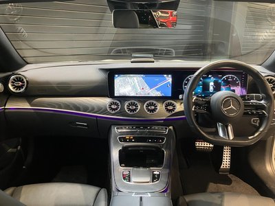 MERCEDES-BENZ E-CLASS - 5