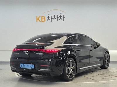 MERCEDES-BENZ EQE - 3