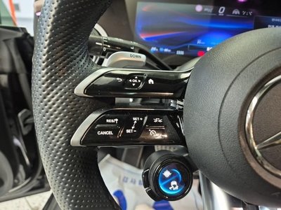 MERCEDES-BENZ EQE - 5