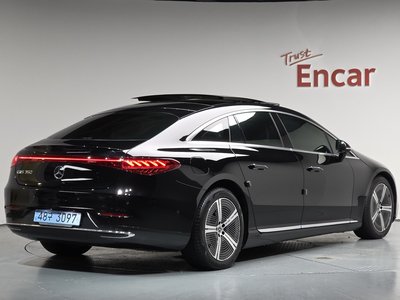 2022 Mercedes-BENZ EQS 照片 3