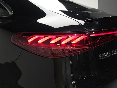 2022 Mercedes-BENZ EQS 照片 10