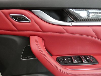 2021 Maserati LEVANTE — миниатюра 15