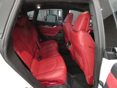 2021 Maserati LEVANTE — миниатюра 19