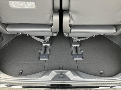 صورة مصغرة 28 لـ 2023 Toyota VELLFIRE