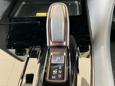 صورة مصغرة 18 لـ 2023 Toyota VELLFIRE