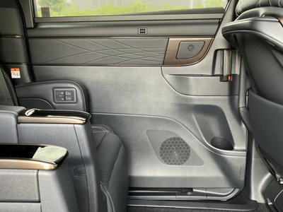 صورة مصغرة 24 لـ 2023 Toyota VELLFIRE