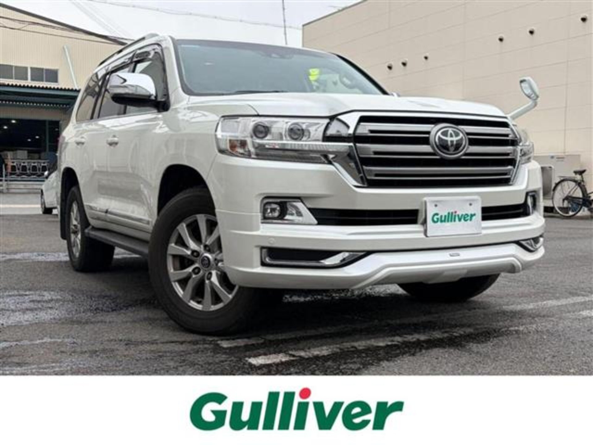 TOYOTA LAND CRUISER 200 - View 1