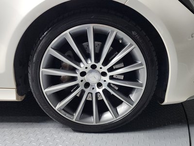 MERCEDES-BENZ CLS - 6