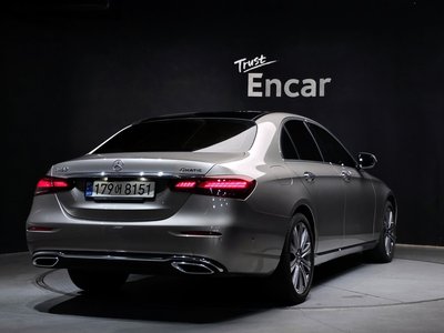 MERCEDES-BENZ E-CLASS - 4