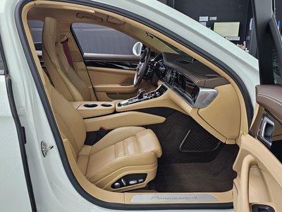 صورة مصغرة 12 لـ 2018 Porsche PANAMERA
