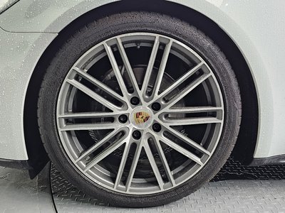 PORSCHE PANAMERA - 6