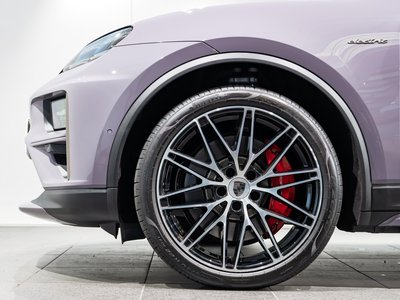 صورة 10 لـ 2025 Porsche MACAN
